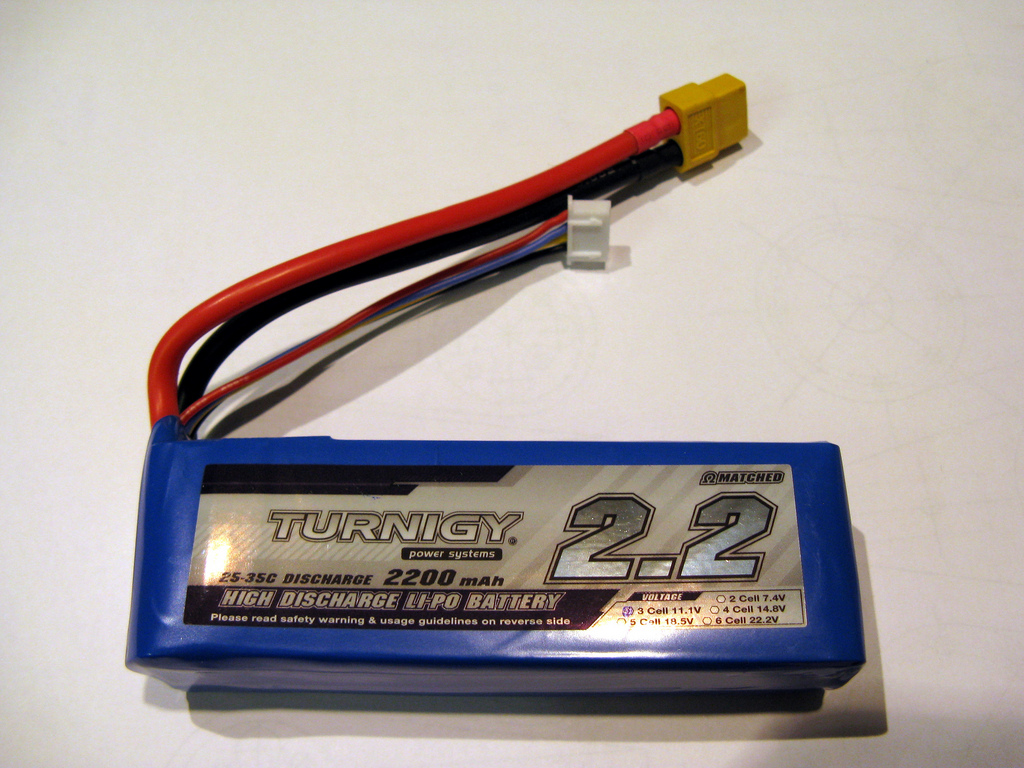 2200 mah 3S Lipo Battery 11.1V